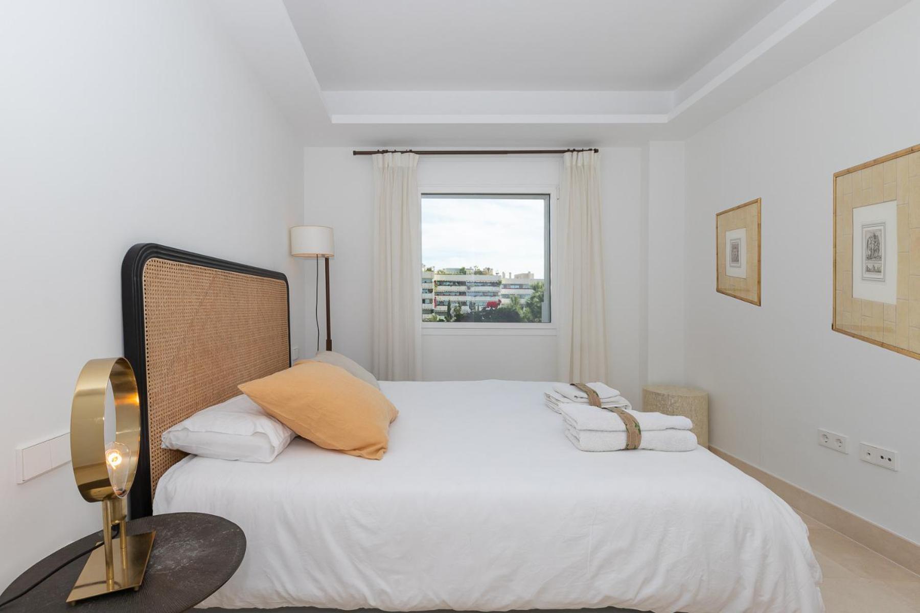 Apartment Lujoso Con Piscina En Paseo Maritimo *